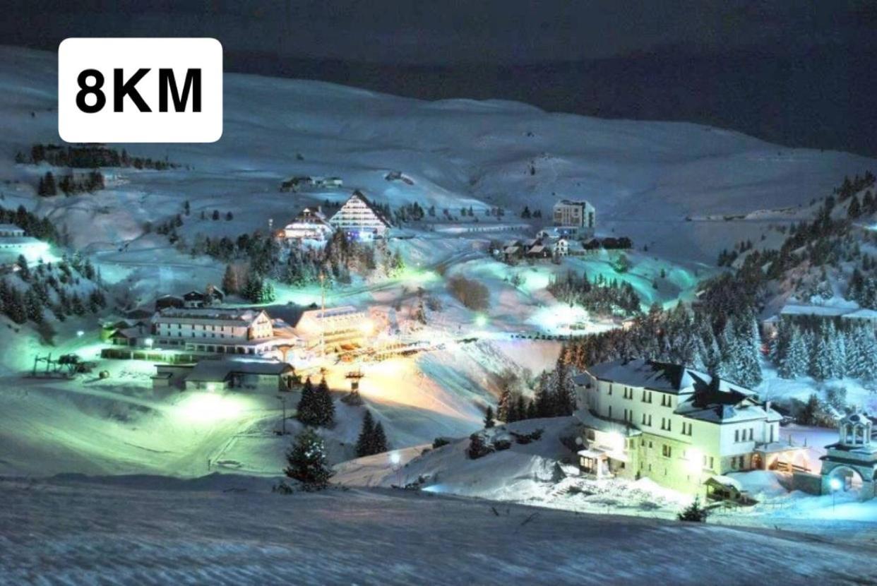 Hotel Yal Restaurant Tetovo Bagian luar foto