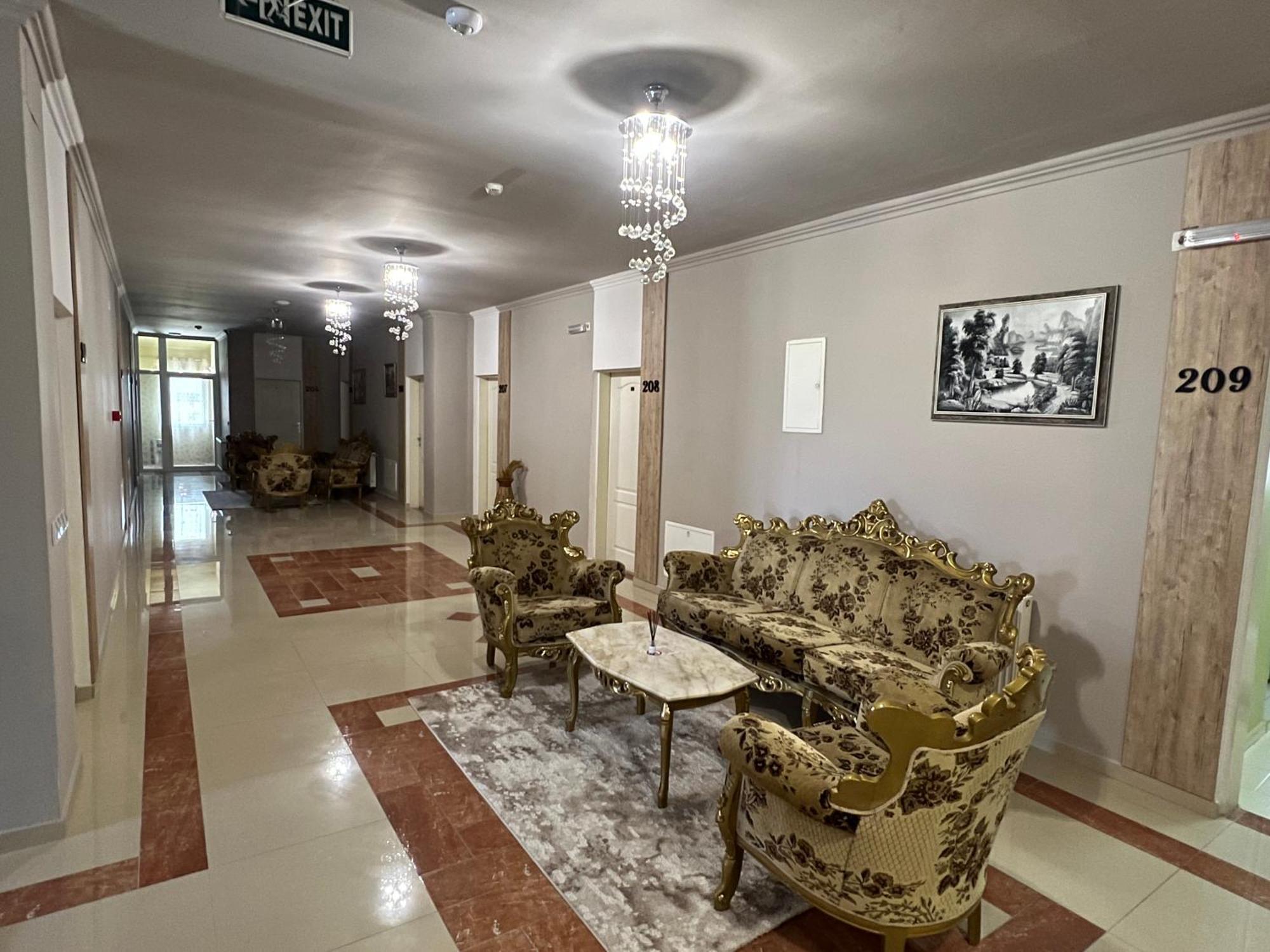 Hotel Yal Restaurant Tetovo Bagian luar foto